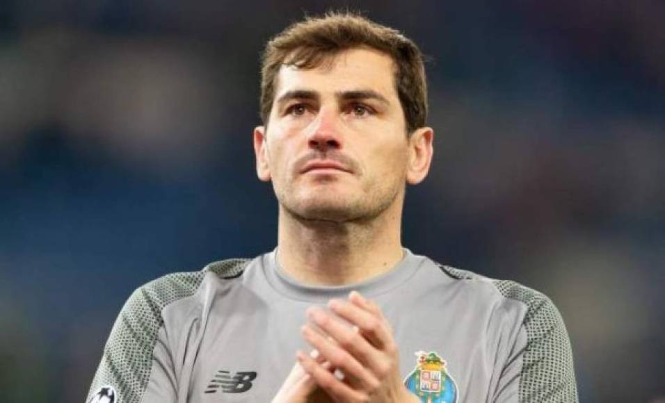 Iker Casillas: Según el diario portugués Récord, el portero español se retirará del fútbol profesional luego de que sufrió un infarto el pasado 1 de mayo. El portal indica que el guardameta habría aceptado una oferta del Porto para formar parte de la directiva.
