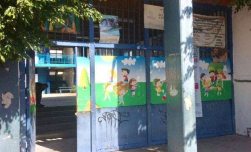 Según dieron a conocer medios locales, la imputada ya fue vinculada a un proceso por abuso sexual infantil y está en prisión preventiva por seis meses, a la espera de que la dependencia termine de reunir evidencia y sea llevada a un juicio oral.