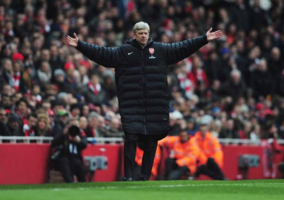 Arsene Wenger es entrenador del Arsenal de la Premier League desde el 1 de octubre de 1996 y podría salir del club a partir de junio del presente año.