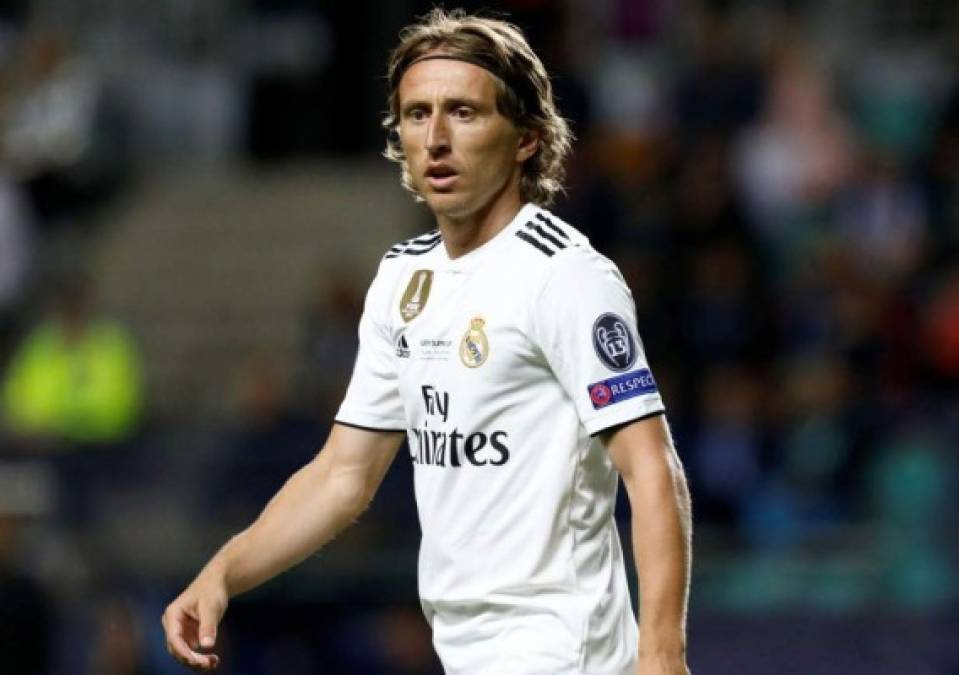 Luka Modric: Ante los rumores que han salido en Italia sobre Modric y su fichaje por el Milan, el secretario general Paolo Maldini ha reconocido el interés en el croata aunque dice no haber negociado por él: 'El perfil de Modric sería perfecto para nosotros', dijo.