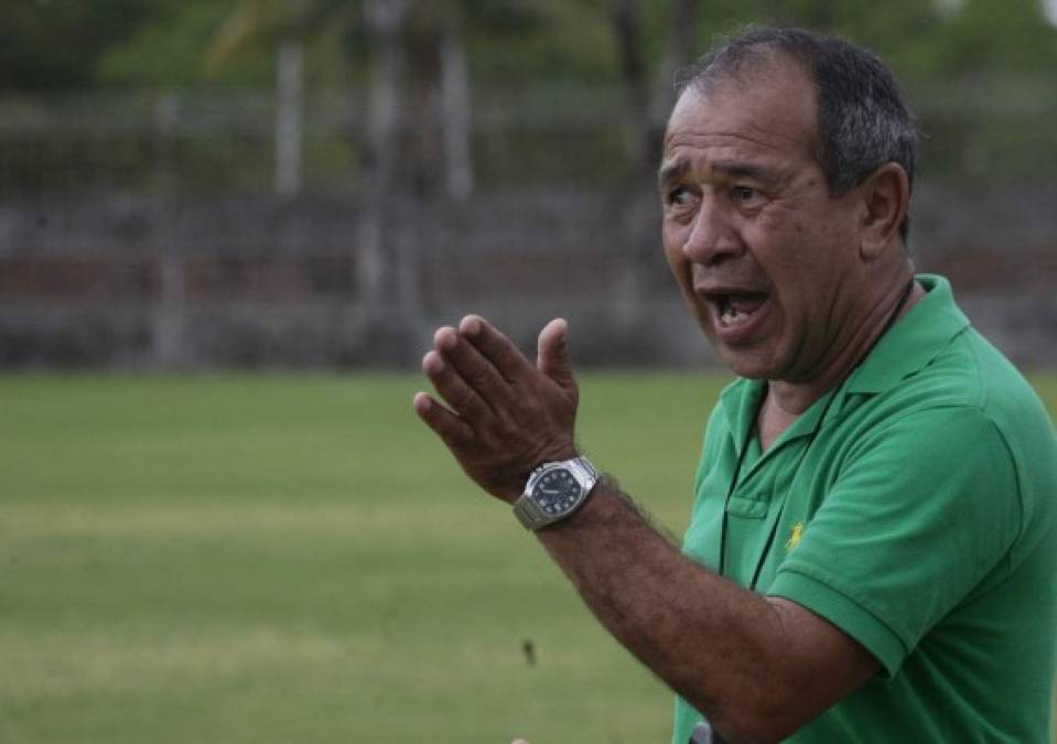 Santos 'Cocodrilo' González: El entrenador uruguayo ha dirigido a varios clubes de la Liga como Universidad, Deportes Savio, Atlético Indio, Real Maya etc.