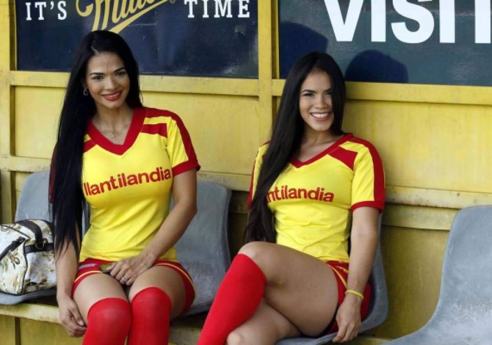 Estas hermosas edecanes fueron la sensión en el juego Marathón-Honduras Progreso.