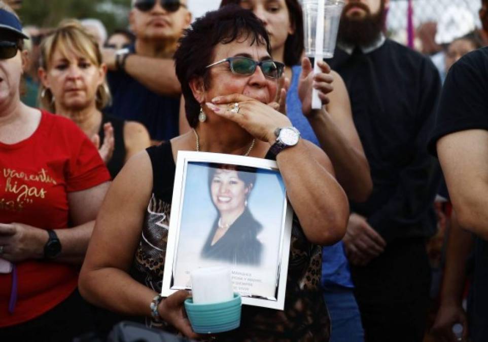 Una de estas ciudadanas mexicanas, Elsa Mendoza Márquez, falleció en el tiroteo del sábado en el que también perdieron la vida otros seis mexicanos. Márquez trabajaba como maestra en Ciudad Juárez y cruzó a EEUU para realizar sus compras en el centro comercial atacado por Citrius, cuya misión era 'matar a cuantos mexicanos pudiese'.