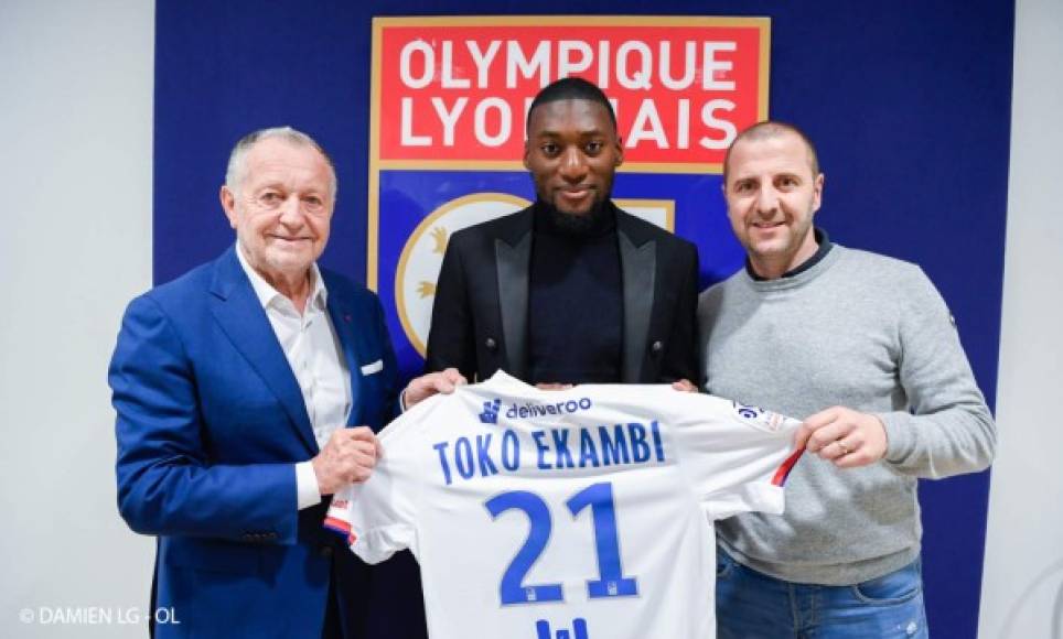 El Lyon de Francia obtiene la cesión del delantero camerunés Karl Toko Ekambi hasta final de temporada, llega procedente del Villareal de España.<br/>