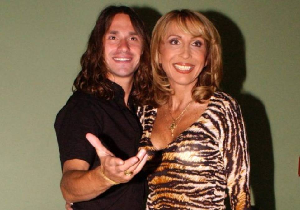 Laura Bozzo y Cristian Zuarez se conocieron en la televisión, cuando Zuarez era integrante de una banda y ella conductora de televisión. Se vieron a lo lejos y se llamaron mutuamente la atención. Laura en distintas entrevistas ha dicho que al principio no pensó que él le estuviera coqueteando de verdad.<br/><br/>