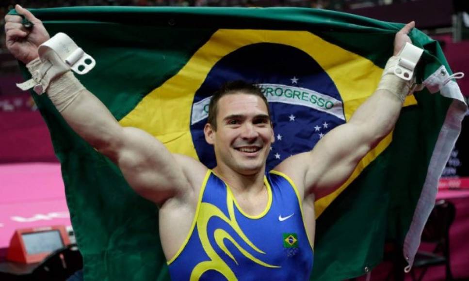 El militar y gimnasta brasileño, Arthur Zanetti, que ganó la medalla de plata en Río, es uno de los más de 140 competidores de Brasil que forman parte de un programa de las Fuerzas Armadas.