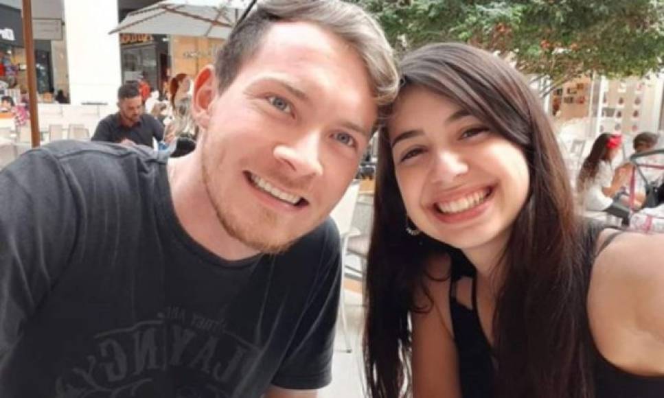 João Guilherme Torres Fadini, un joven empresario de 24 años, y su novia, Larissa Campos, de 25, estaban celebrando en Sao Paulo junto a sus amigos su reciente compromiso matrimonial... Lamentablemente todo terminó en una tragedia.