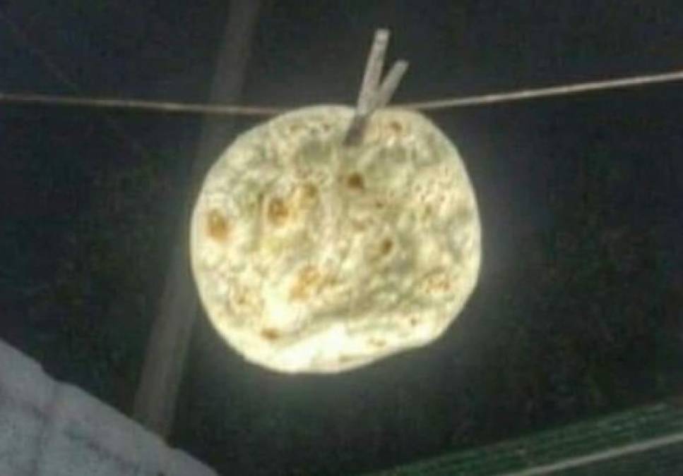 Los hondureños no se quedaron atrás y hasta recordaron las deliciosas baleadas tras el eclipse lunar.