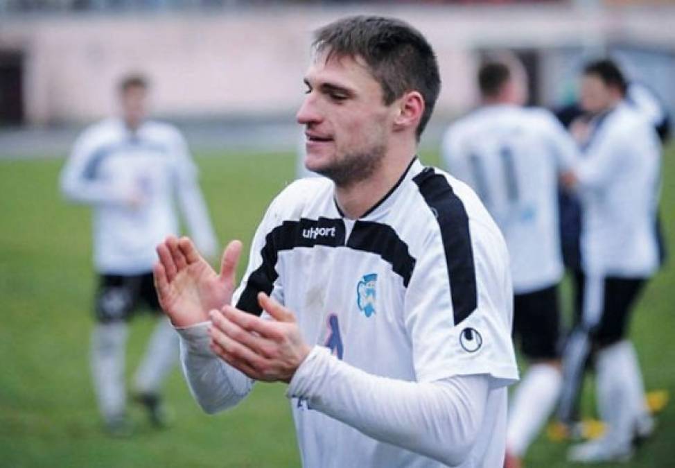 Evgeni Kabaev en un principio iba a seguir jugando en Europa, pero se vinieron abajo las negociaciones y al final su representante se lo ofreció al presidente del Real de Minas. En el club minero aceptaron y hoy tienen la expectativa que les pueda rendir.