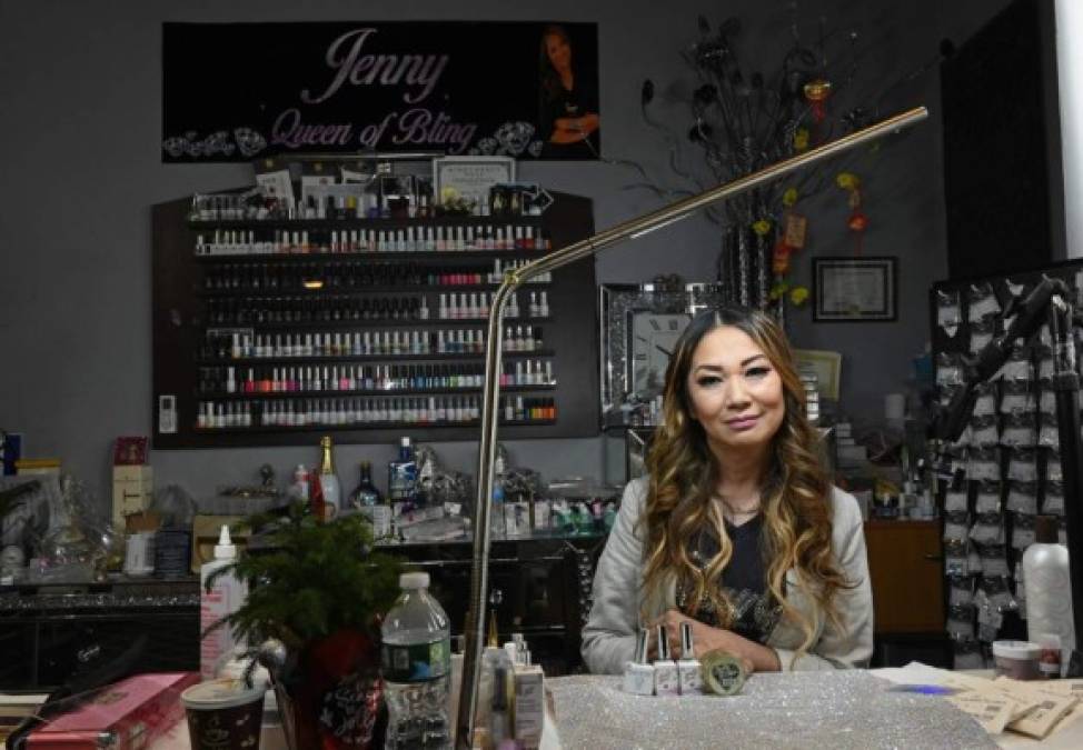 Jenny Bui es una refugiada camboyana de 50 años, madre de cinco niños y dueña de 'Jenny Spa'.