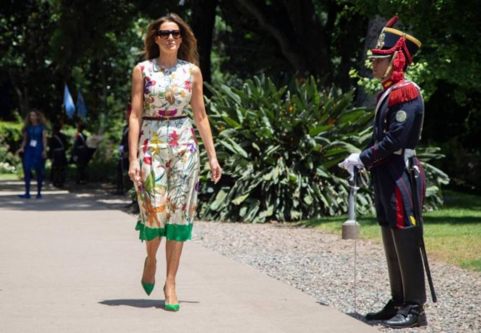 Como es de costumbre, la primera dama estadounidense se robó las miradas y acaparó la atención de las cámaras a su paso.