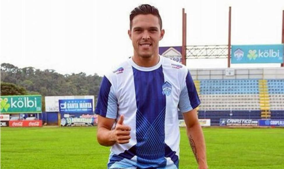 El Herediano, uno de los equipos más importantes del fútbol costarricense, anunció el fichaje del delantero mexicano Luis Ángel Landín, de 31 años, para la próxima temporada.