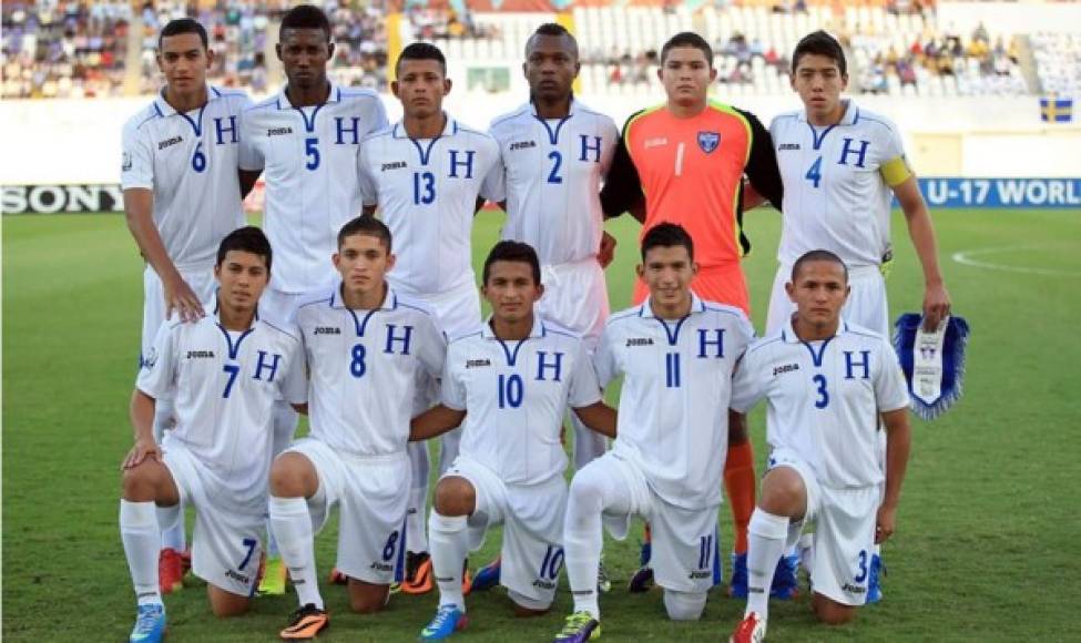 Te mostramos el presente de los jugadores de la Selección de Honduras que lograron clasificar a los cuartos de final del Mundial Sub-17 de Emiratos Árabes Unidos de 2013. En la fase de grupos le ganaron al anfitrión, empataron con Eslovaquia y perdieron ante Brasil, en segunda ronda vencieron a Uzbekistán y en cuartos de final cayeron ante Suecia.