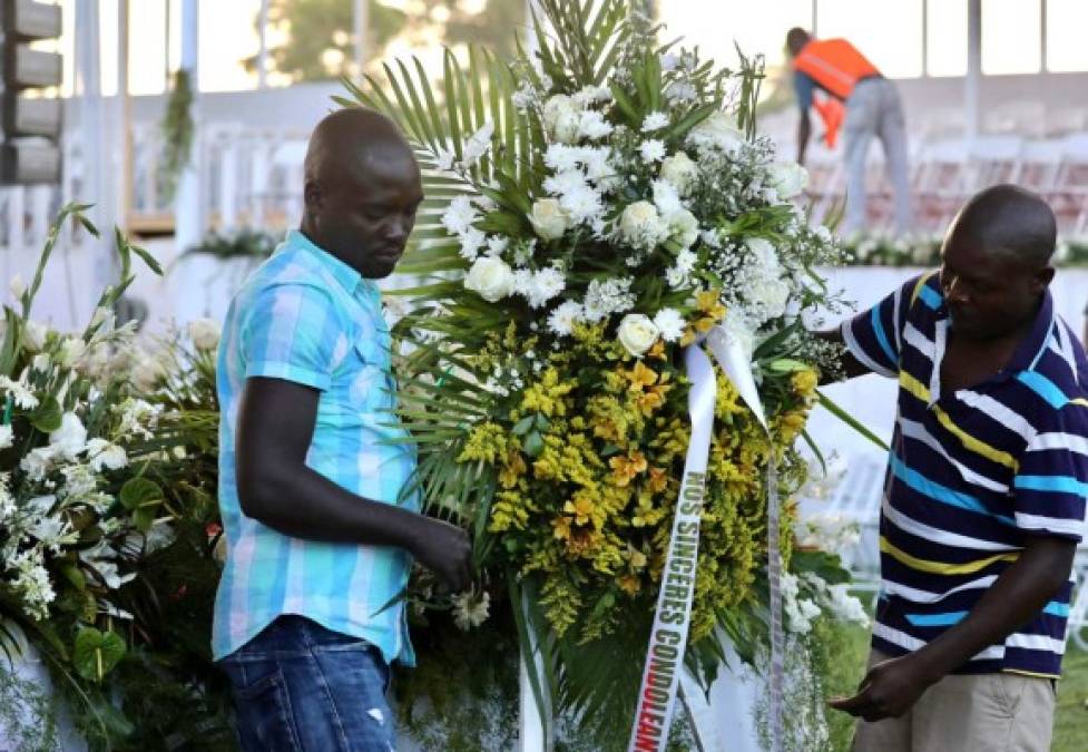 El presidente de Estados Unidos, Joe Biden, envió una delegación de alto nivel al funeral, incluida su embajadora ante las Naciones Unidas, Linda Thomas-Greenfield, y su nuevo enviado especial para Haití, Daniel Foote.