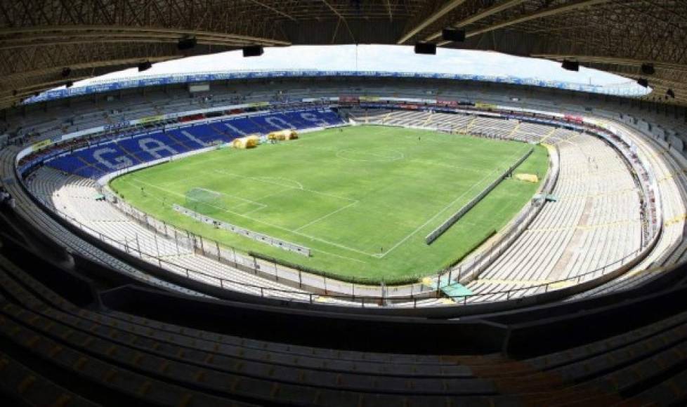 El club Quéretaro juega sus partidos como local en el estadio Corregidora. El Chapo Guzmán invirtió en este equió hace algunos años atrás.