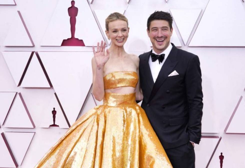 Carey Mulligan y Marcus Mumford asisten a la 93 Entrega Anual de los Premios de la Academia en Union Station, en Los Ángeles, California.