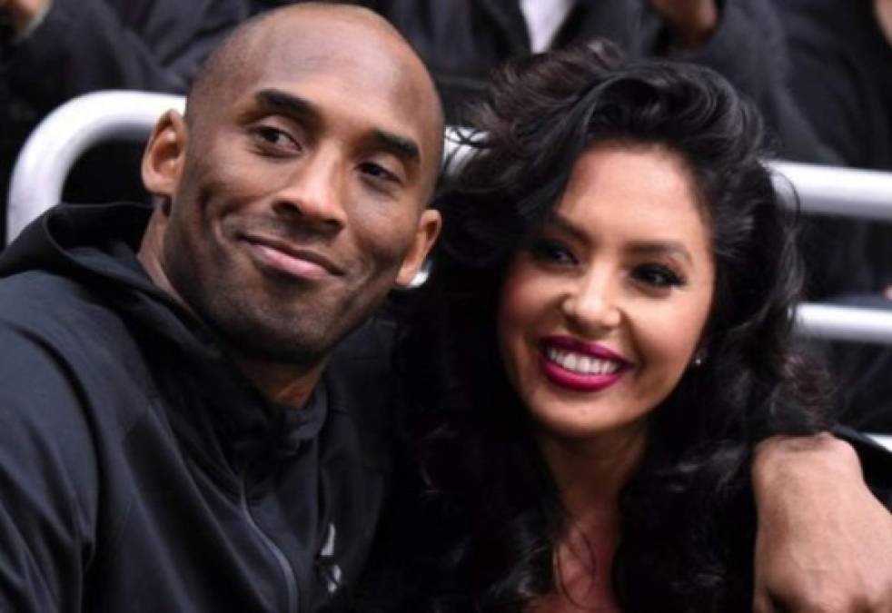 Otra de las personas cercanas a la familia de Kobe Bryant consultadas por el mencionado medio sostiene que Vanessa está “devastada”. 'Apenas puede mantener la calma', confesó.