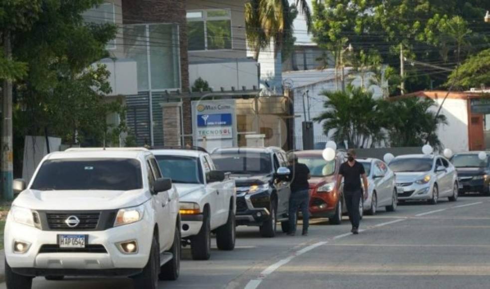 El académico de la Universidad Nacional Autónoma de Honduras en el Valle de Sula (Unah-vs) y del Centro Universitario Tecnológico (Ceutec) fue sepultado en el camposanto Jardines del Recuerdo, en el sur de San Pedro Sula.