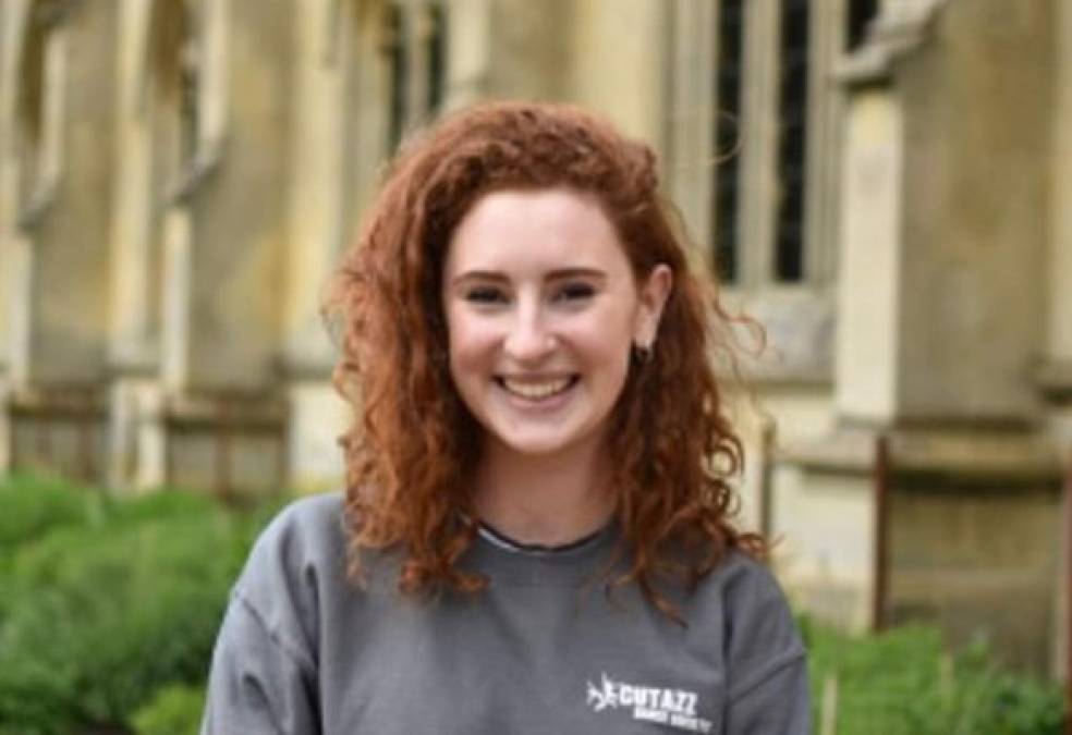 Su familia la describió como una joven muy talentosa, una bailarina extraordinaria que actualmente se desempeñaba como la vicepresidenta de la sociedad de danza de la universidad de Cambridge.