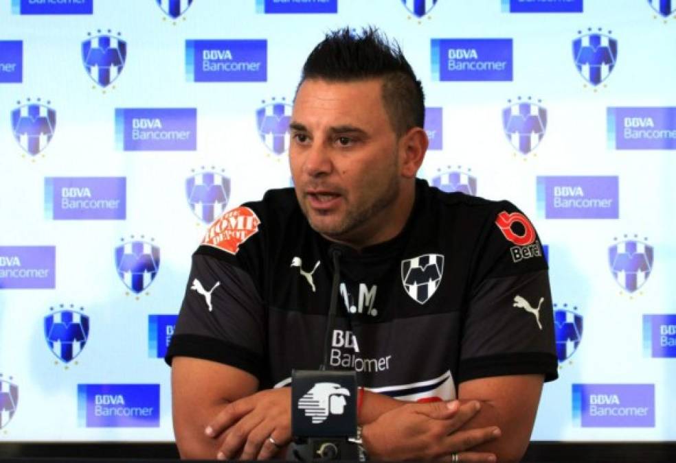 Antonio Mohamed: Luego de dos semanas de renunciar al banquillo de Rayados, Antonio Mohamed podría llegar al Celta de Vigo y cumplir su sueño de dirigir en Europa. De acuerdo a reportes del portal Faro de Vigo, el Turco es uno de los favoritos para dirigir a los celestes luego de que Juan Carlos Unzué fue despedido.