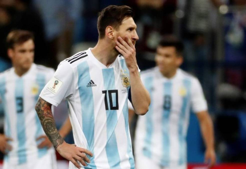 Messi estuvo perdido en el terreno, mostrando su habitual gesto de fastidio, como resignado.