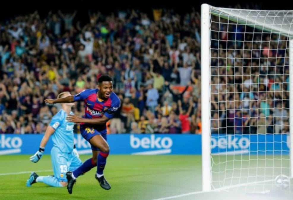Ansu Fati, el niño de 16 años, es la nueva joya del Barcelona y ante Valencia anotó su primer gol en el Camp Nou. El pequeño abrió el marcador apenas al minuto 2 de haber comenzado el juego.