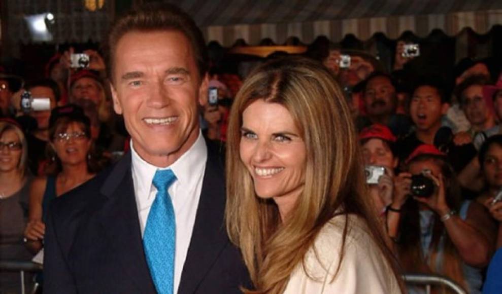Después de 25 años de casados, Arnold Schwarzenegger y su esposa María Shriver anunciaron su separación a través de un comunicado conjunto en 2011. Poco después trascendió que la razón del rompimiento había sido la relación extramarital que él había mantenido con una exempleada doméstica que laboraba en su hogar y con la que había procreado un hijo.