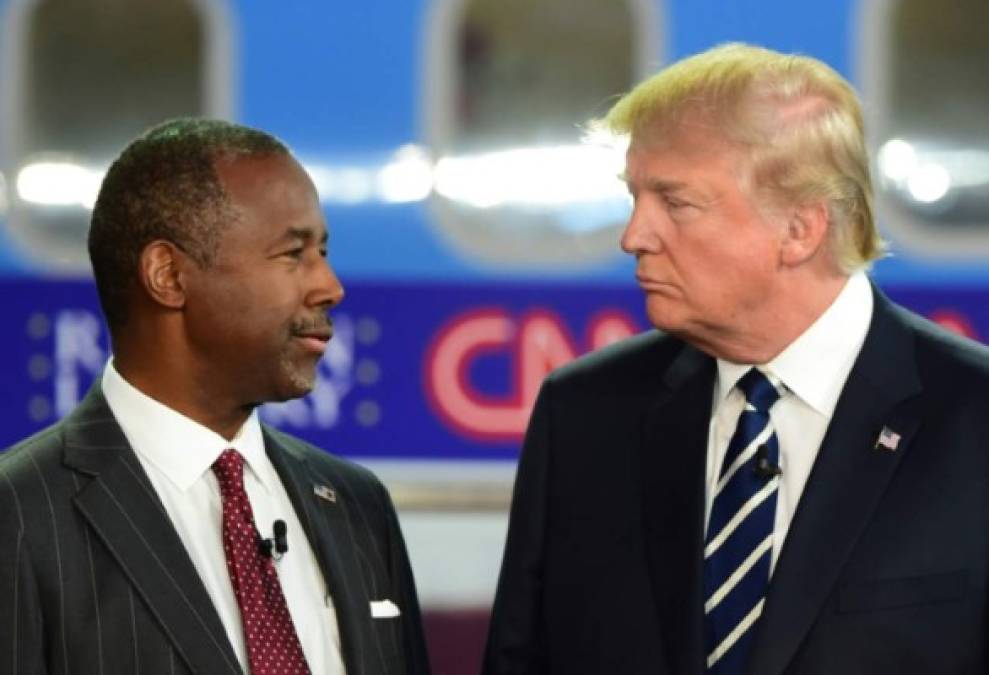 Ben Carson, el secretario de Vivienda, también negó haber escrito la pieza anónima que ha causado controversia en Washington D.C.