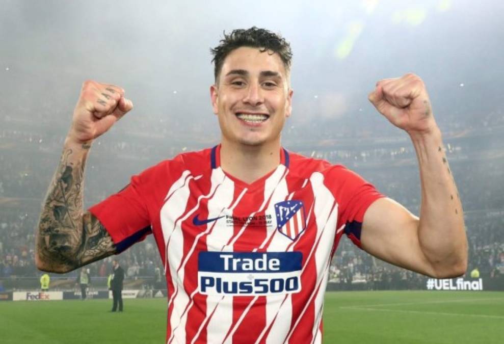 De acuerdo a la informacion que publica el diario The Telegraph, los ojeadores del Chelsea siguen buscando un central para mejorar los problemas defensivos del equipo. Esta vez han puesto su mirada sobre José María Giménez del Atlético de Madrid. El zaguero uruguayo es del agrado de Frank Lampard, pero su salida del conjunto rojiblanco se torna complicada, por cantidad del traspaso y por lo a gusto que se encuentra el charrúa a las órdenes de Diego Pablo Simeone. El Atlético se remitirá a su cláusula 120 millones de euros.