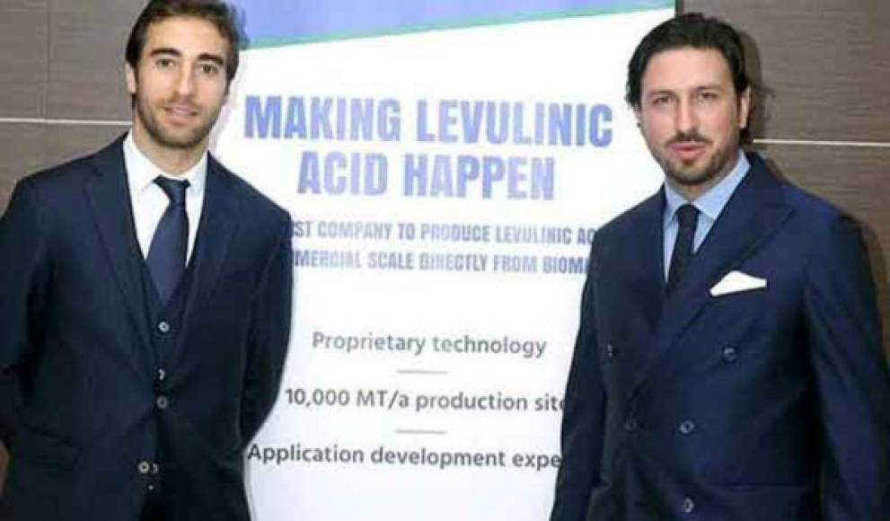 El centrocampista Flamini, quien milita actualmente en el Getafe de España, mantuvo en secreto su proyecto durante cerca de siete años. En 2008 fundó la empresa GF Biochemichals junto a su socio Pasquale Granata (derecha).