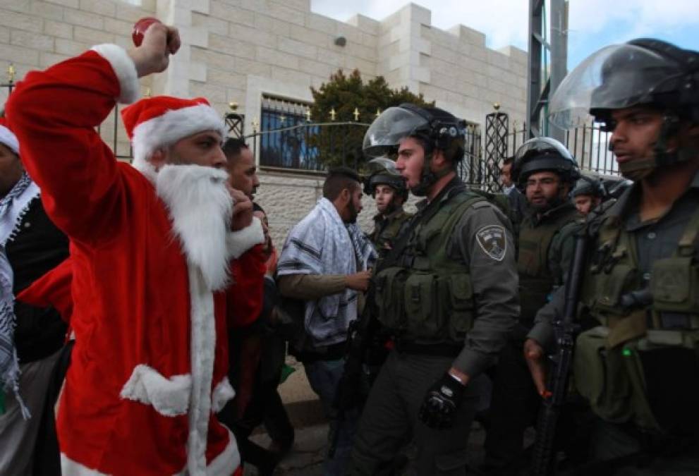 Palestinos con israelitas.