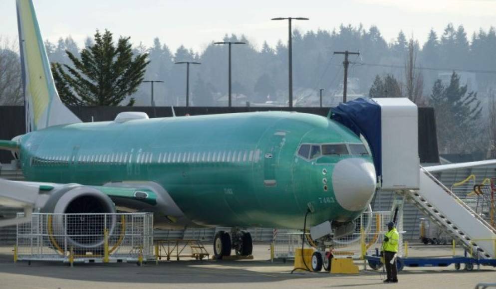 Los 737 MAX 8, que entraron en servicio en mayo de 2017, están entre los más vendidos de Boeing y 350 de ellos están volando actualmente.