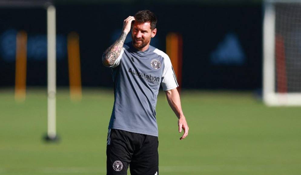 A Leo Messi se le ha visto afectado especialmente en los entrenamientos del Inter Miami por los rayos del sol.