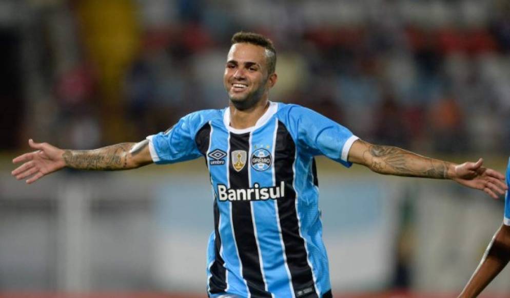 Según publica Mirror, el Liverpool ha puesto sus ojos en el jugador del Gremio, Luan de Jesus Vieira, que ha jugado 15 partidos esta temporada y ha marcado 5 goles. El brasileño tiene 24 años, juega en varias posiciones de ataque y es apodado 'el nuevo Ronaldinho'.