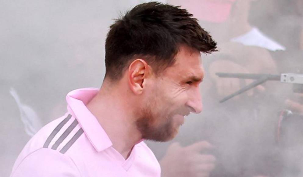 A Lionel Messi continúan dándole todos los gustos mientras él responde dentro de la cancha.