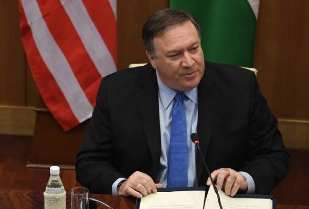 El secretario de Estado, Mike Pompeo, también negó haber escrito ese 'triste' artículo y afirmó que quien lo hizo 'está frustrado, es desleal y un mal actor'.<br/><br/>El New York Times reconoció el paso extraordinario dado para publicar un artículo de opinión anónimo, y dijo que lo hizo a petición del autor, cuya identidad conoce.