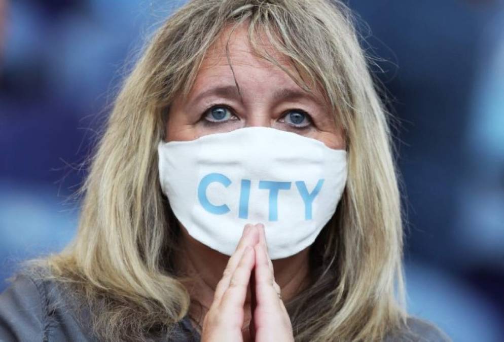 Así fue captada esta aficionada del Manchester City previo al inicio del juego.