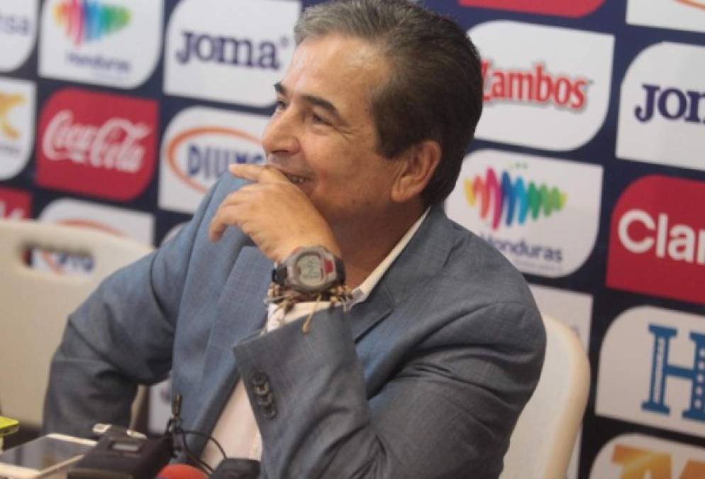 Jorge Luis Pinto: Sorpresa, el entrenador colombiano es pretendido por el club Al-Nassr de la Liga de Arabia Saudita informa ESPN. No es la primera vez que el DT de Honduras lo quieren en otro lugar.