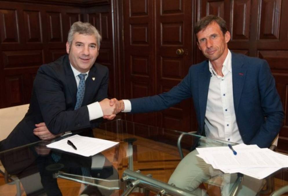 José Ángel Ziganda se ha convertido en nuevo técnico del Athletic Club de Bilbao. El de Navarra ha firmado por las dos próximas temoradas. Rápido movimiento del club bilbaino tras el adiós de Valverde.