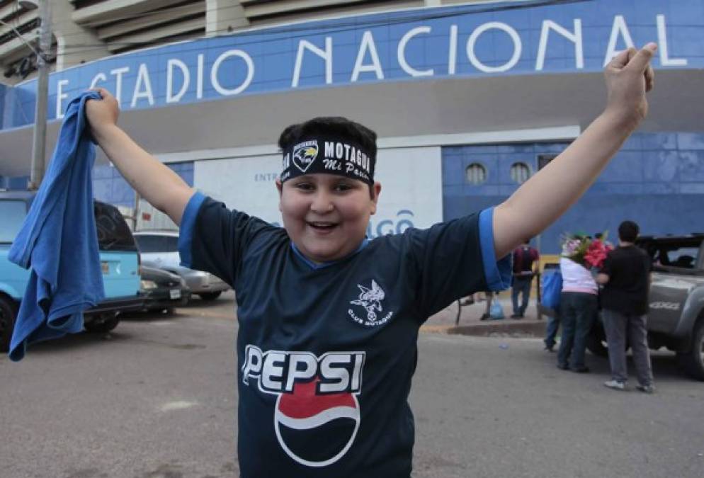 Este pequeño aficionado del Motagua espera que el Ciclón se consagre campeón del Torneo Apertura 2014-2015.