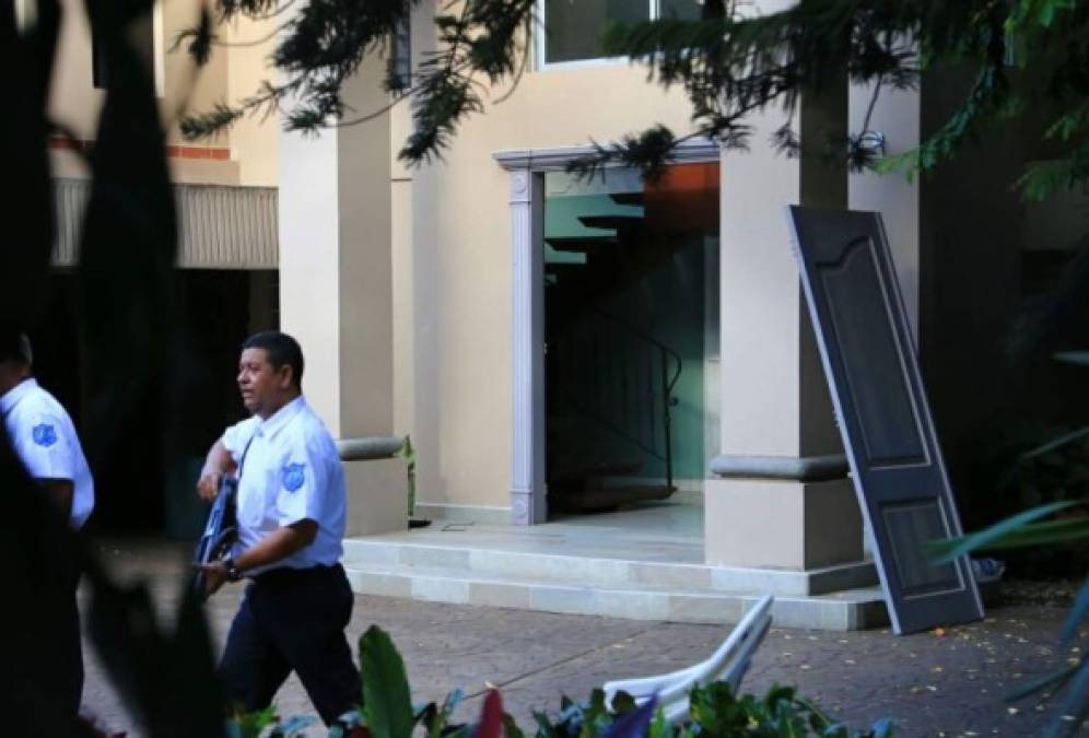 Interior de la residencia de Yani Rosenthal de donde fueron sacados diferentes bienes y enseres propiedad de la familia Rosenthal.