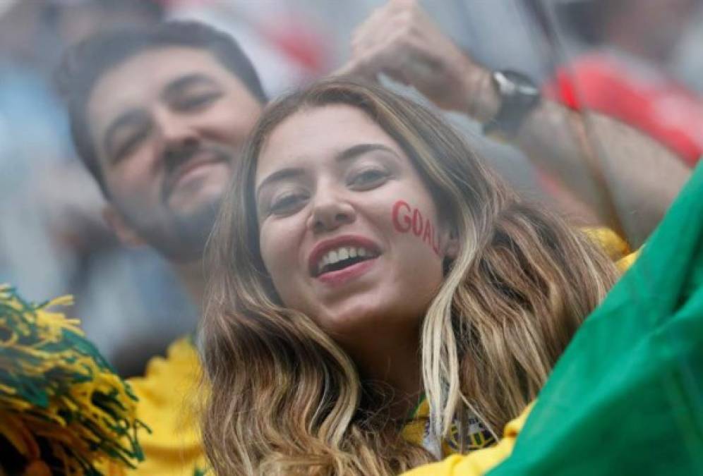 Las brasileñas se robaron el show en las chicas del día de Mundial. Foto EFE