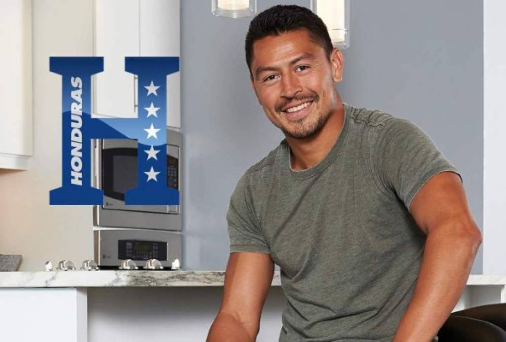 'Me voy con una alegría inmensa de saber que mis sueños más salvajes se hicieron realidad', fueron una de las emotivas palabras de Roger Espinoza al anunciar que renuncia a la Bicolor. Tras esta decisión, sorprendió al hacerse un nuevo look.