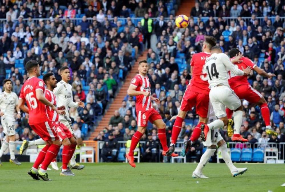 El duelo entre Real Madrid y Girona FC fue disputado de principio a fin en el estadio Santiago Bernabéu.