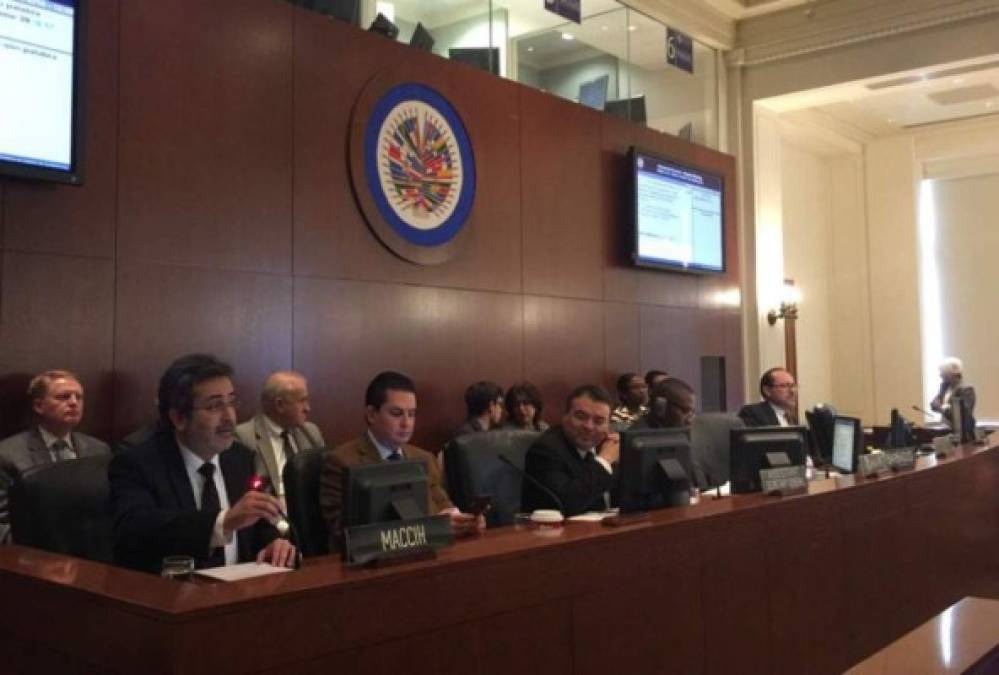 La Misión de Apoyo contra la Corrupción y la Impunidad en Honduras (Maccih) presentó este jueves el primer informe semestral ante el consejo de la Organización de Estados Americanos (OEA). 'Honduras ha dado un paso fundamental en la lucha contra la corrupción. Se trabaja acompañando activamente el país en las reformas necesarias para el combate de la corrupción y fortalecer las instituciones'.