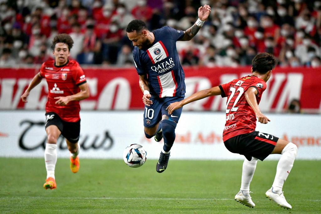Neymar disputó algunos minutos en el triunfo del 3-0 del PSG sobre el Urawa Red Diamonds de Japón.