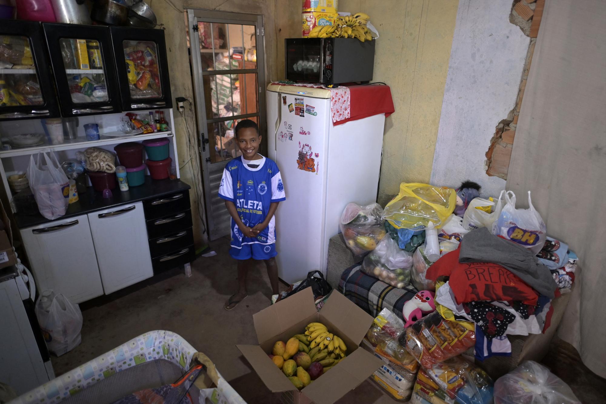 La historia de la familia Barrios se viralizó y recibieron decenas de donaciones de alimentos tras conocerse que no tenían nada para comer.