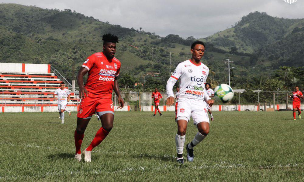 El Vida no pudo ante la Real Sociedad en el debut de Júnior Izaguirre