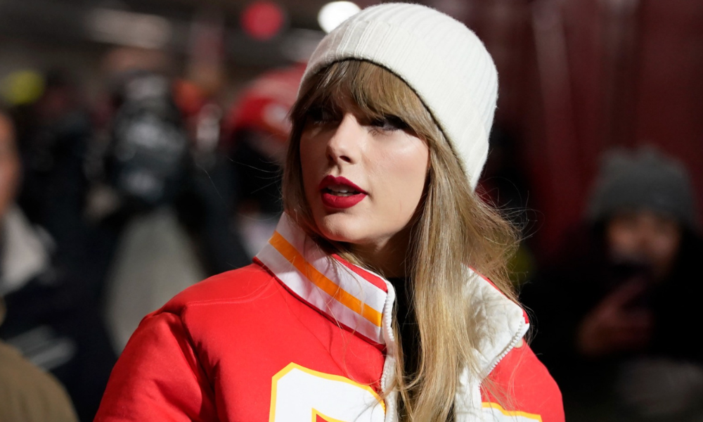 Taylor Swift ya aterrizó en Los Ángeles, tras su show en Tokio