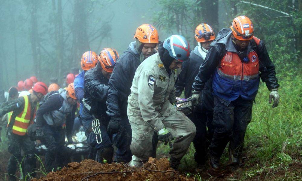 $!Múltiples mutilaciones de los cuerpos provocaron que fueran irreconocibles a simple vista, motivo por el cual los ataúdes fueron sellados por Medicina Forense.